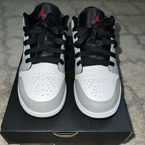 Air Jordan 1 Low (GS) 4.5 Youth